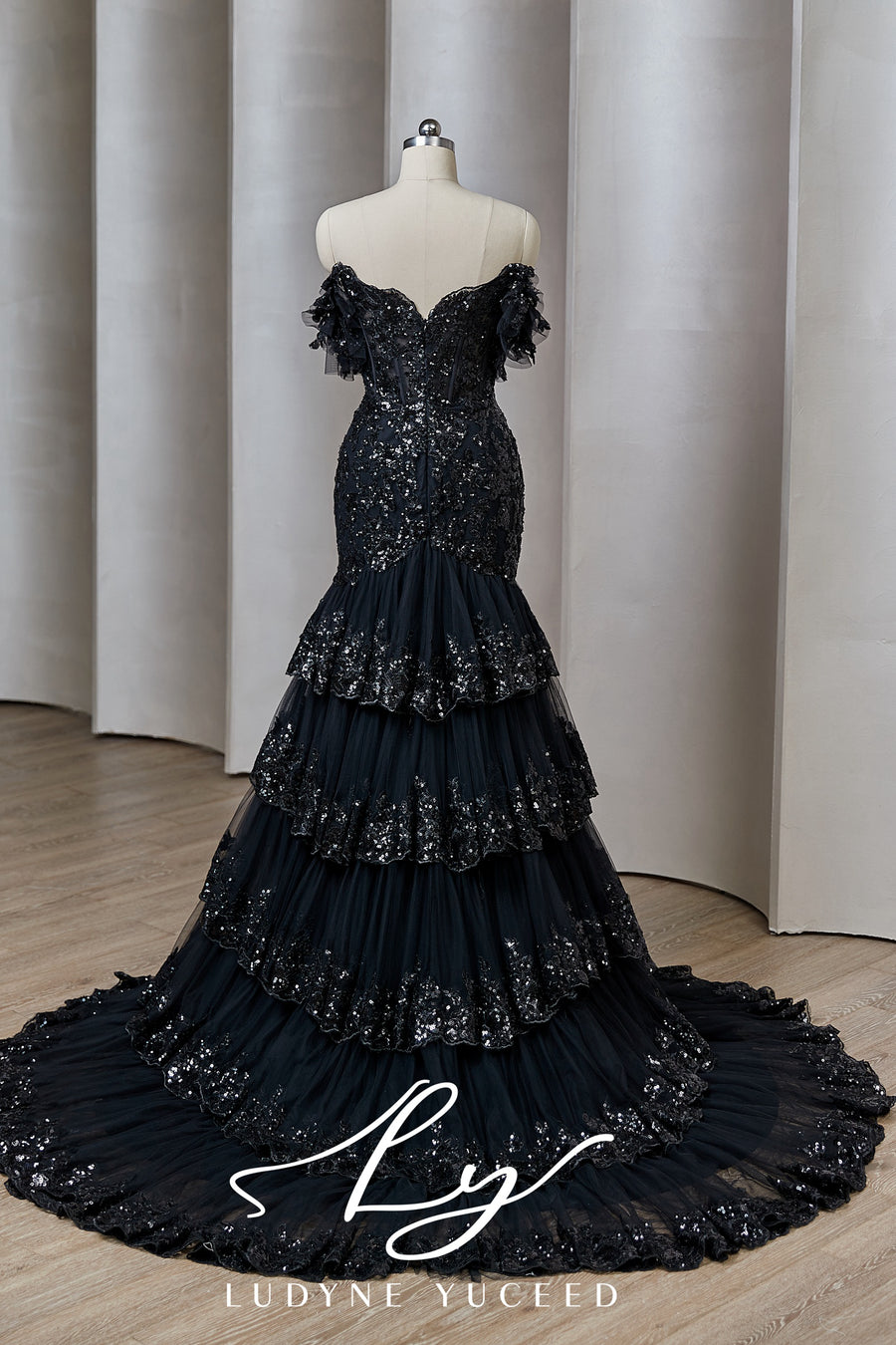 Vestido de novia de organza floral 3D sin tirantes con mangas desmontables
