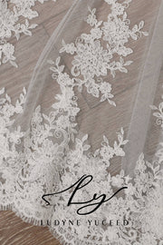 Vestido de novia de organza floral 3D sin tirantes con mangas desmontables