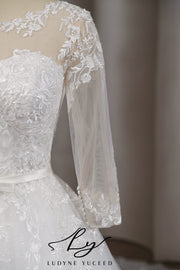 Vestido de novia de organza floral 3D sin tirantes con mangas desmontables