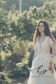 Vestido de novia de organza floral 3D sin tirantes con mangas desmontables