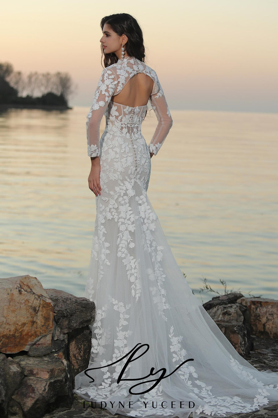 Vestido de novia de organza floral 3D sin tirantes con mangas desmontables