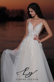 Vestido de novia de organza floral 3D sin tirantes con mangas desmontables