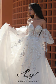 Vestido de novia de organza floral 3D sin tirantes con mangas desmontables