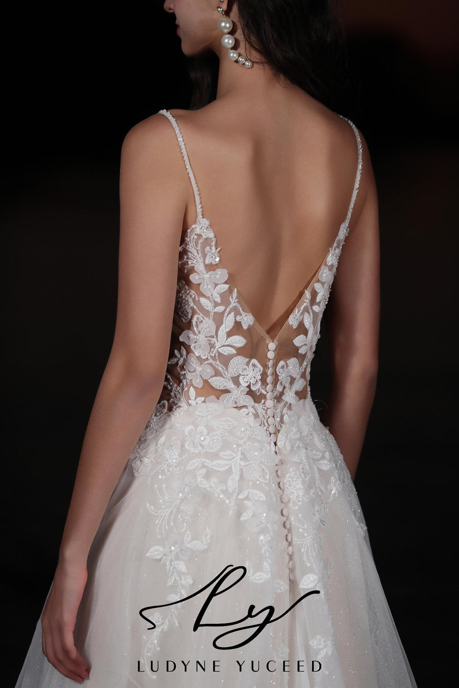 Vestido de novia de organza floral 3D sin tirantes con mangas desmontables