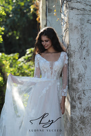 Vestido de novia de organza floral 3D sin tirantes con mangas desmontables