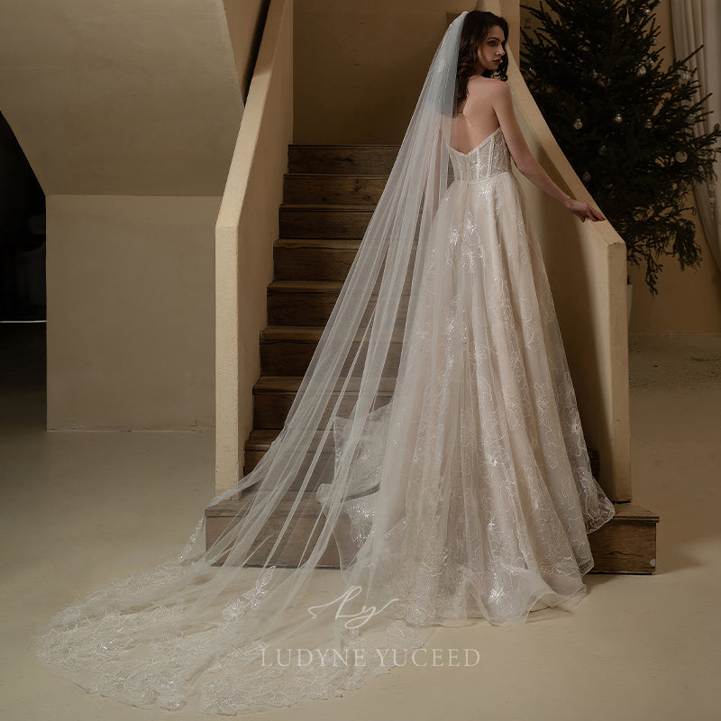 Luxury Bridal Veil Accented With Delicate Beades And Lace Motifs