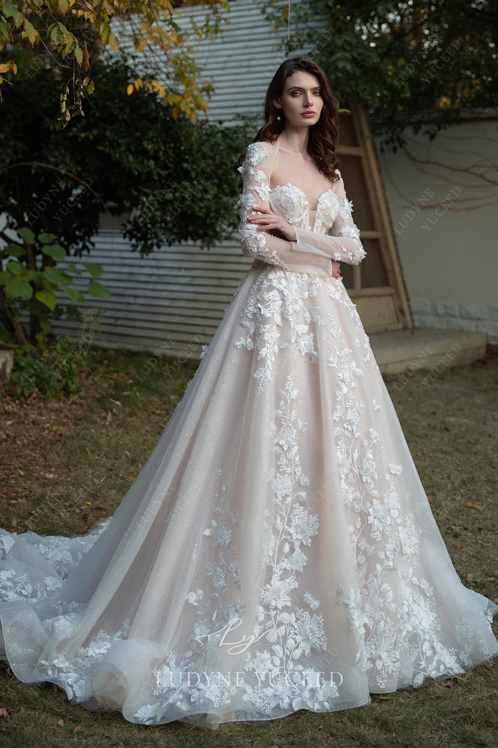 Plunging Sweetheart Floral Detachable Long Sleeves Wedding Dress