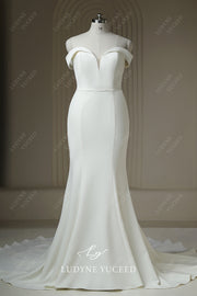 Sweetheart Neck Mermaid Crepe Court Train Wedding Dress