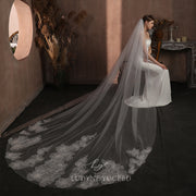 Fancy Shimmery Lace Single Layer Bridal Veil