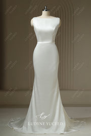 Simple Sleeveless Sheath Court Train Wedding Dress