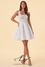 Abito da sposa a-line senza spalline in organza floreale 3D con maniche staccabili