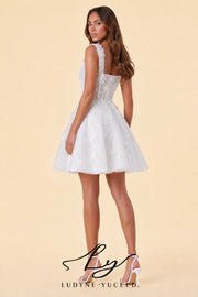 Abito da sposa a-line senza spalline in organza floreale 3D con maniche staccabili