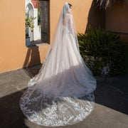 Fairytale-inspired 3D Floral Lace Princess Bridal Veil