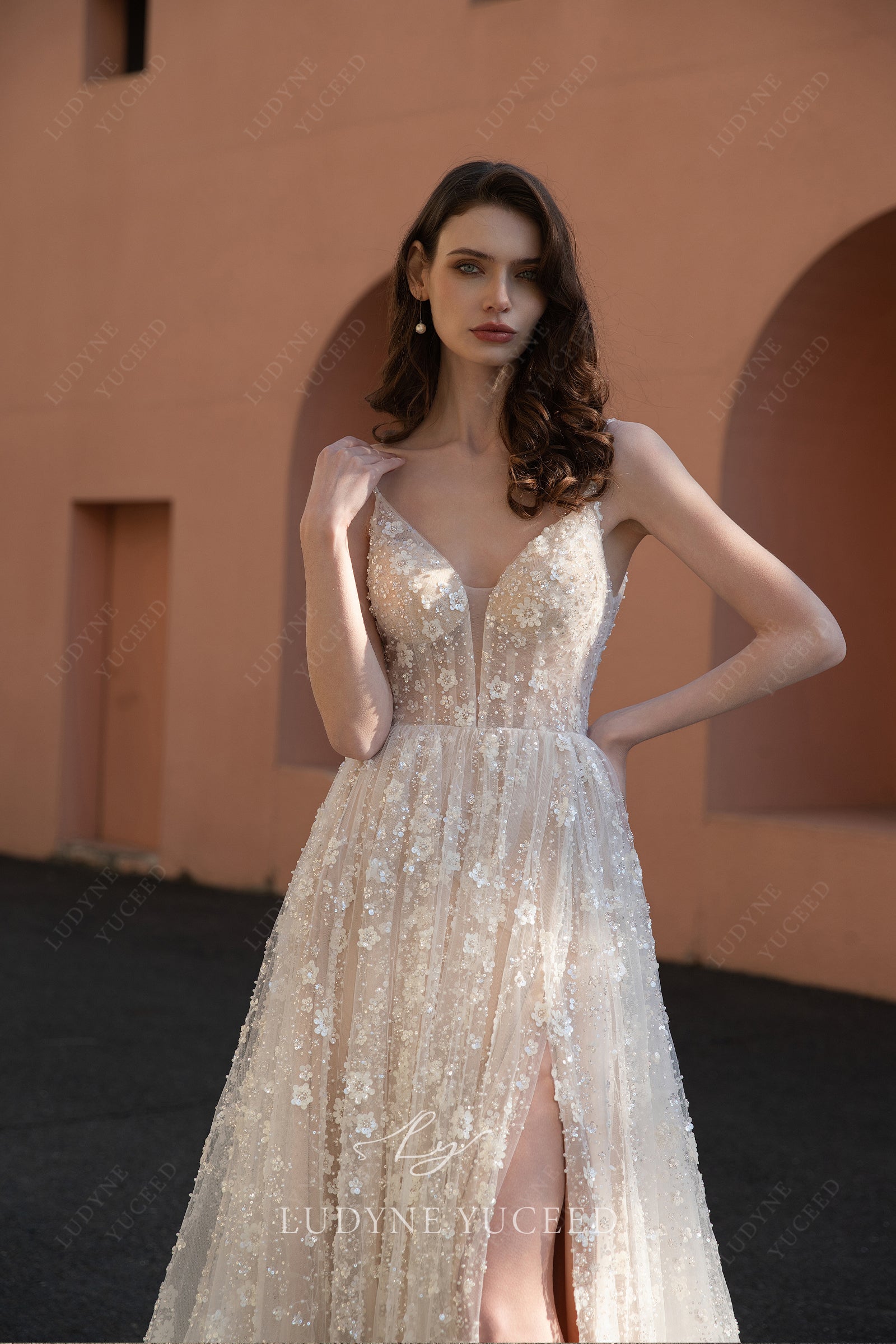 In Stock|Embellished Floral Tulle A-Line Slit Wedding Dress