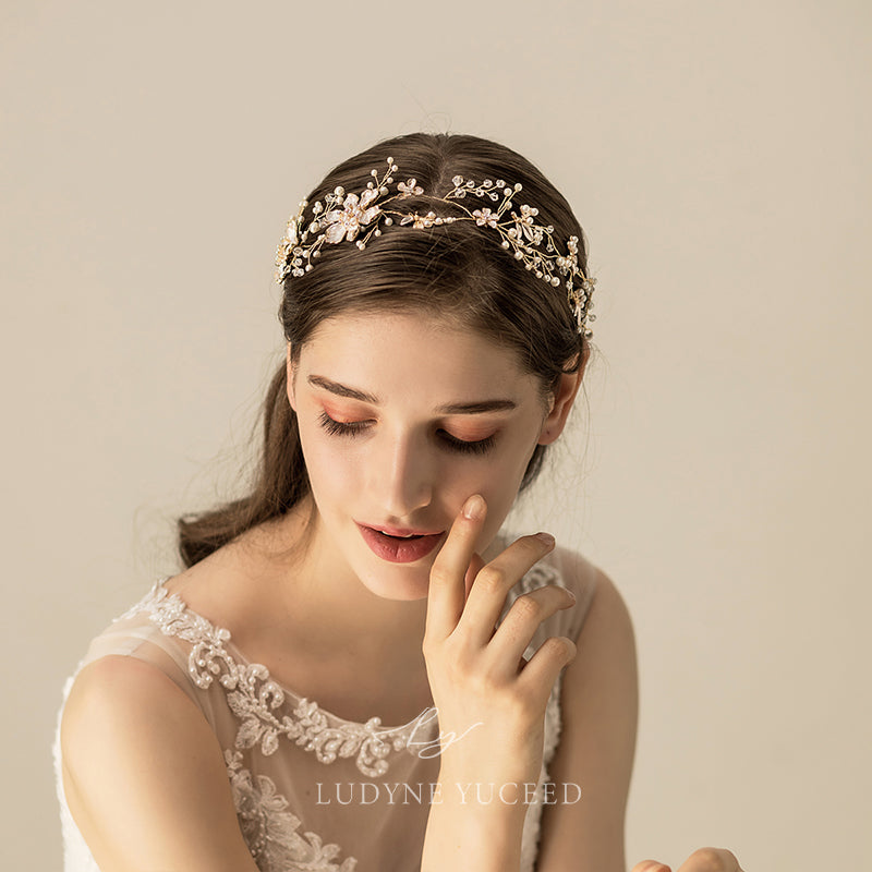 Exquisite Alloy Lacquer Flower Bridal Headpiece