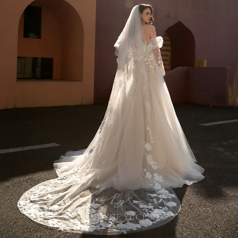 Two-Tiered Layer With 3d Lace Flower Detail Veil