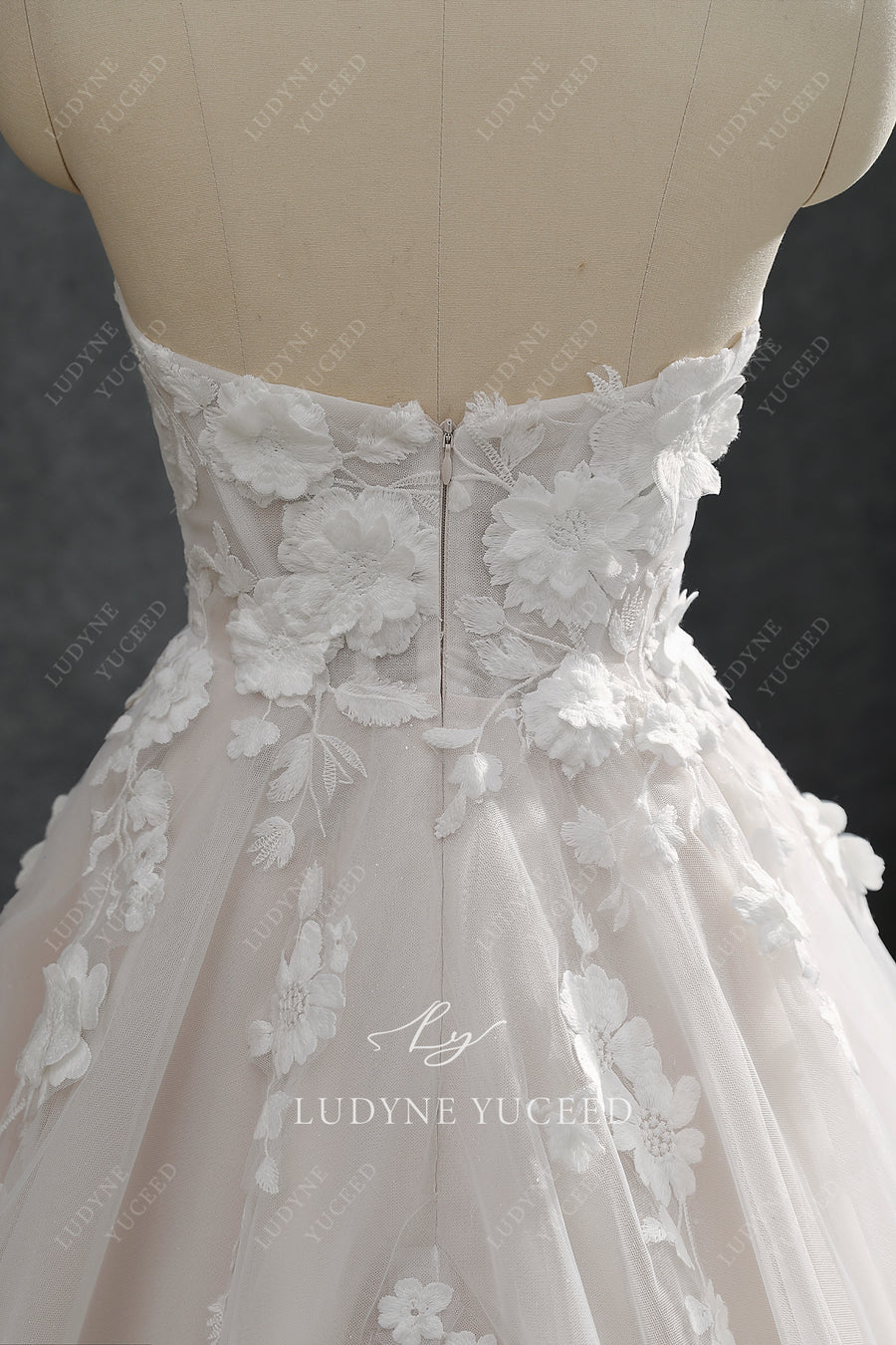 A-Line Strapless 3D Floral Organza Detachable sleeves Wedding Dress