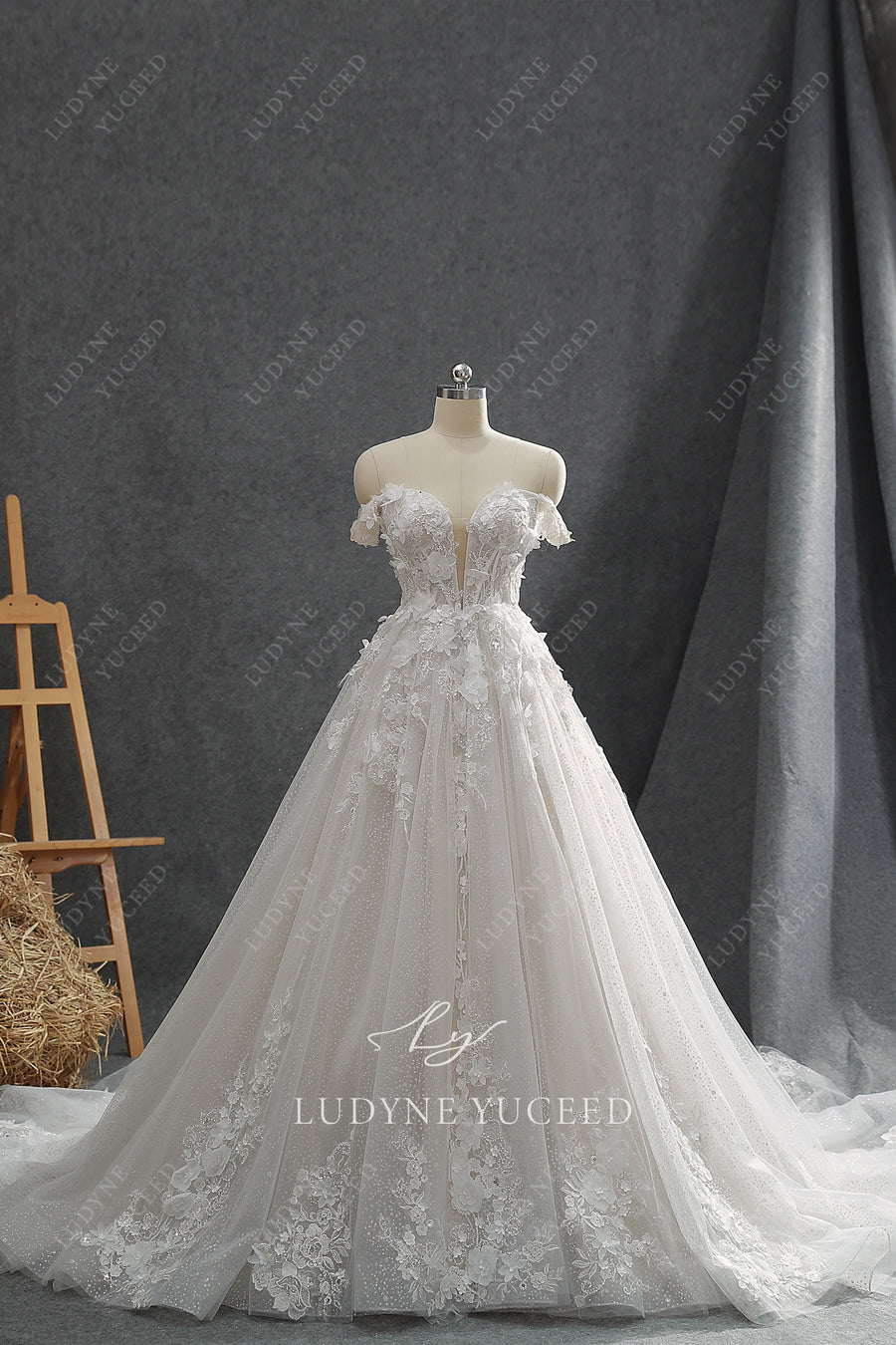 Luxury 3D Floral Lace Off The Shoulder Ballgown Wedding Dress