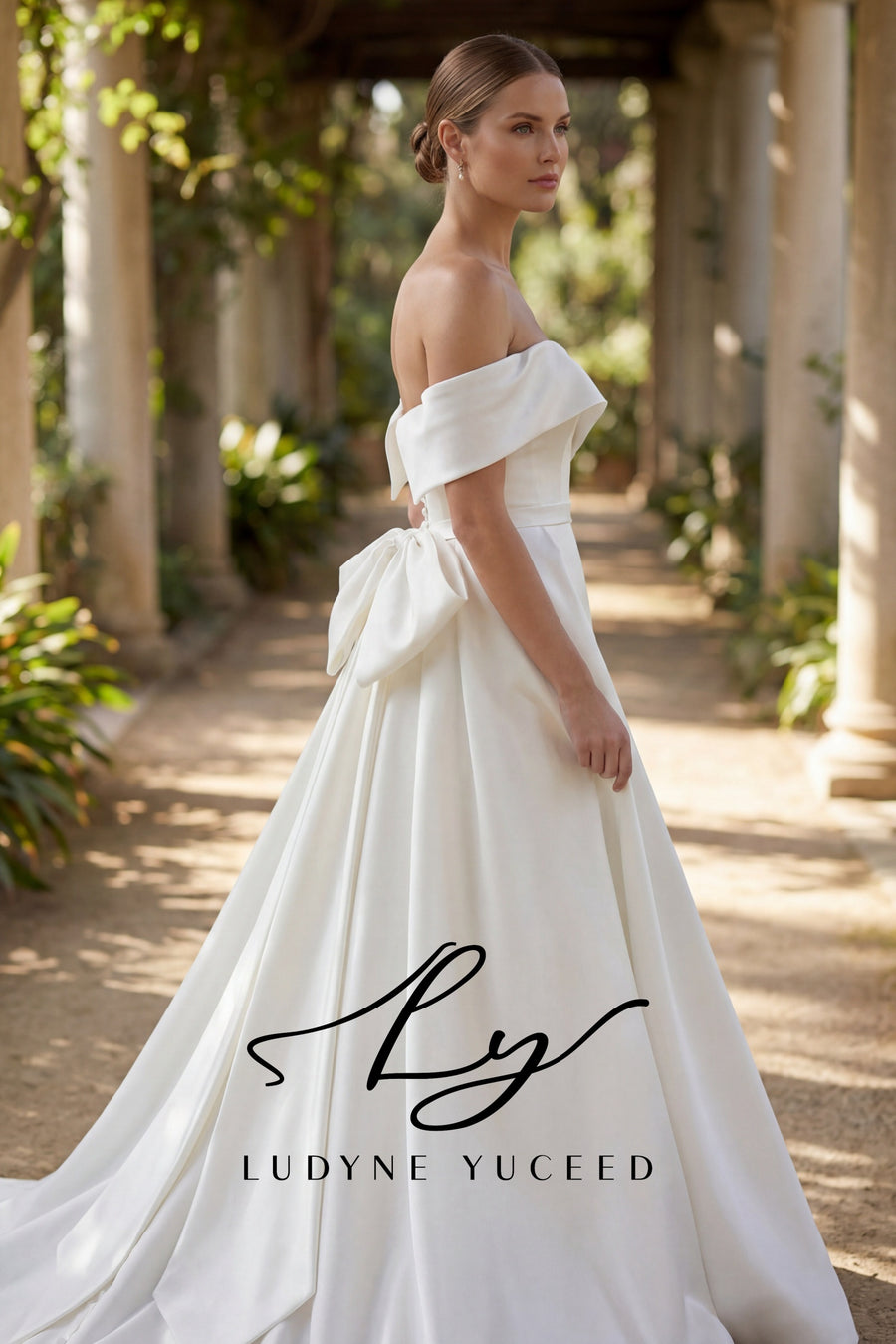 Vestido de novia de organza floral 3D sin tirantes con mangas desmontables