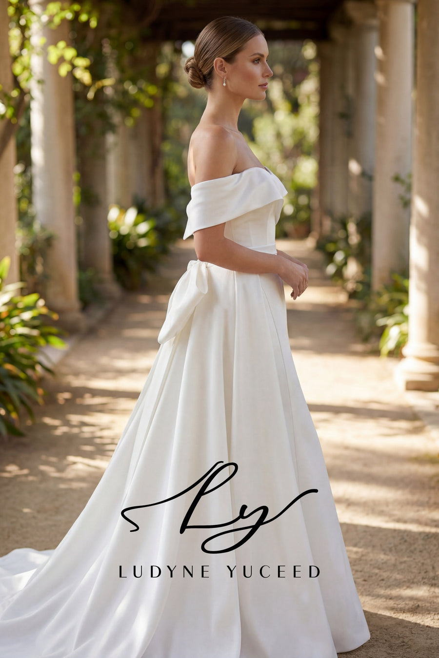 Vestido de novia de organza floral 3D sin tirantes con mangas desmontables