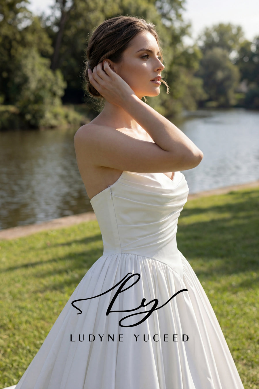 Abito da sposa a-line senza spalline in organza floreale 3D con maniche staccabili