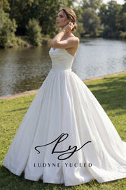 Abito da sposa a-line senza spalline in organza floreale 3D con maniche staccabili