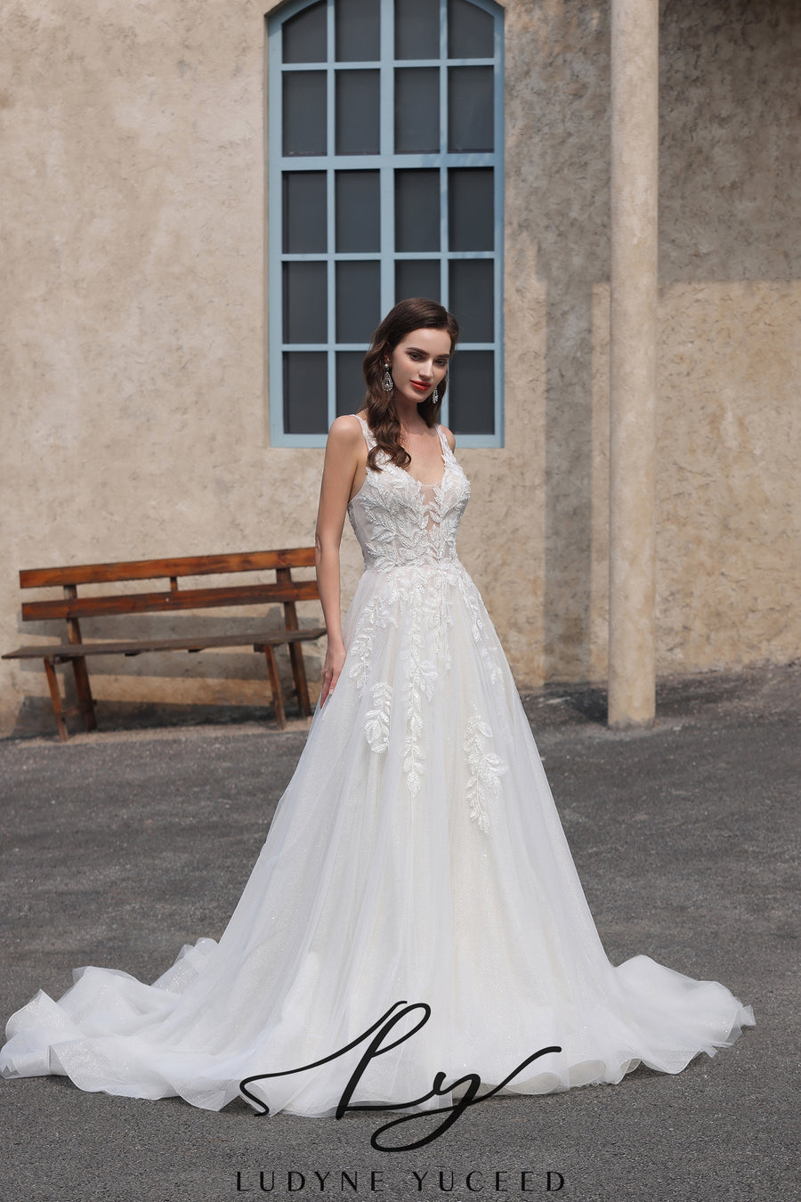 Abito da sposa a-line senza spalline in organza floreale 3D con maniche staccabili