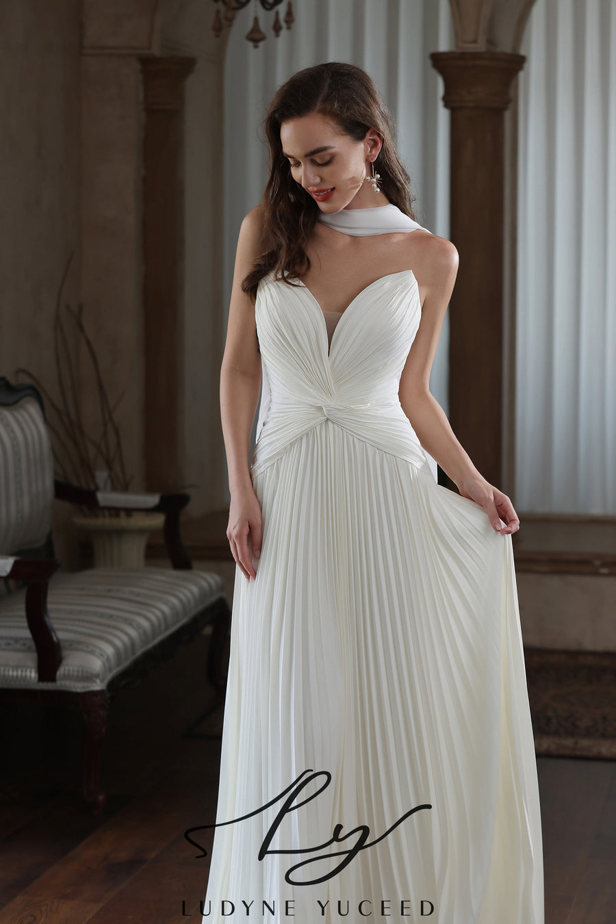 Abito da sposa a-line senza spalline in organza floreale 3D con maniche staccabili