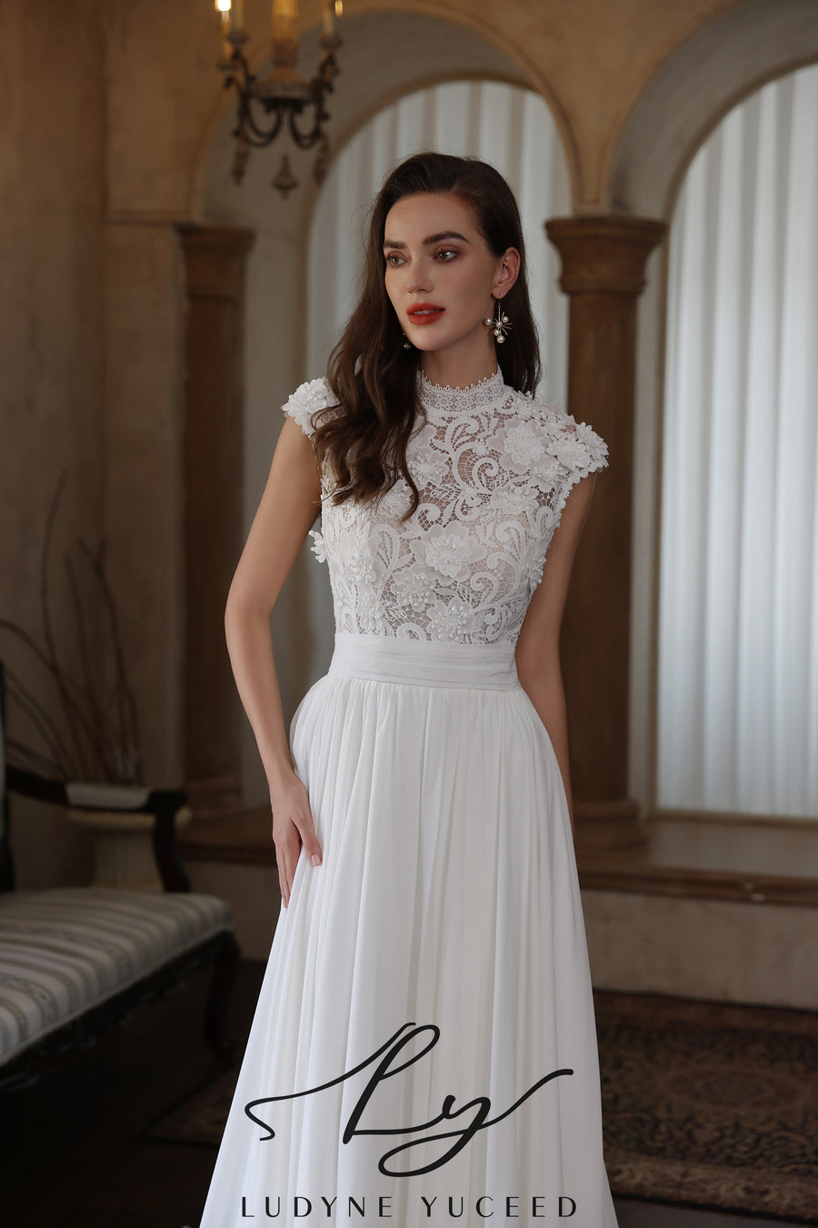 Abito da sposa a-line senza spalline in organza floreale 3D con maniche staccabili