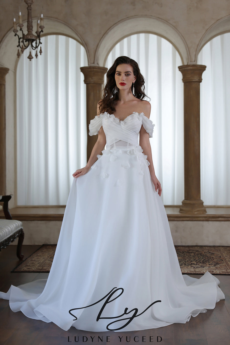 Abito da sposa a-line senza spalline in organza floreale 3D con maniche staccabili