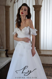 Abito da sposa a-line senza spalline in organza floreale 3D con maniche staccabili
