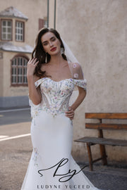 Abito da sposa a-line senza spalline in organza floreale 3D con maniche staccabili