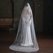 Ethereal Long Bridal Veil with White Feathers and Lace Train