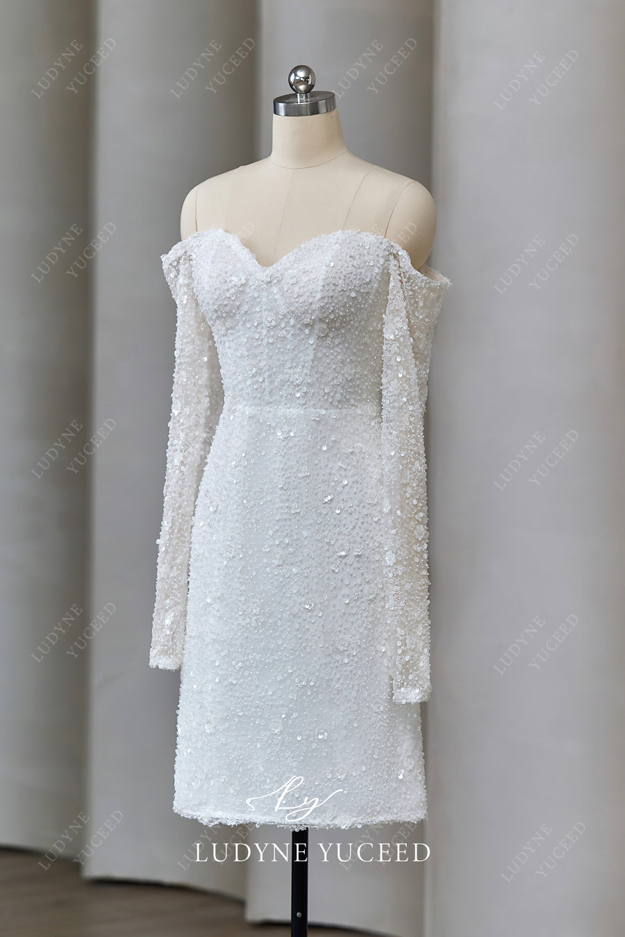 Sweetheart Neck Long Sleeve Sequined Sheath Short Wedding Dress