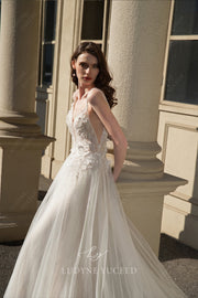 In Stock|V-Neckline Floral Details Wedding Dress