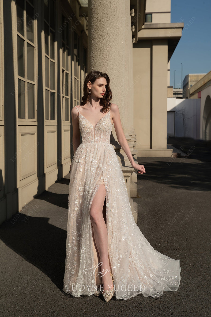 In Stock|Embellished Floral Tulle A-Line Slit Wedding Dress