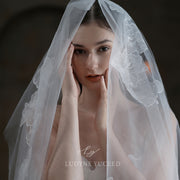 Vintage-Inspired Lace Floral Bridal Veil