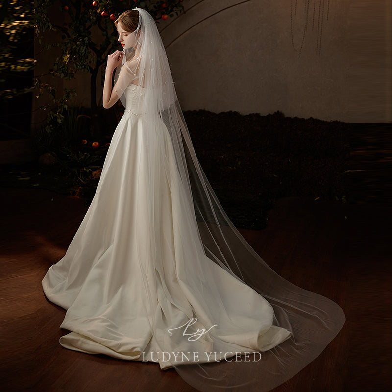 Two-tiered store Wedding Veil