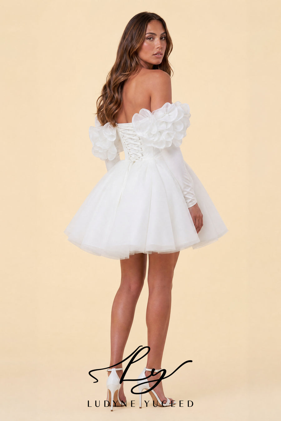Abito da sposa a-line senza spalline in organza floreale 3D con maniche staccabili