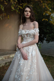 Plunging Sweetheart Floral Detachable Long Sleeves Wedding Dress