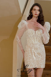 Abito da sposa romantico in pizzo moderno con gonna oversize.