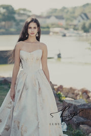 Vestido de novia de organza floral 3D sin tirantes con mangas desmontables