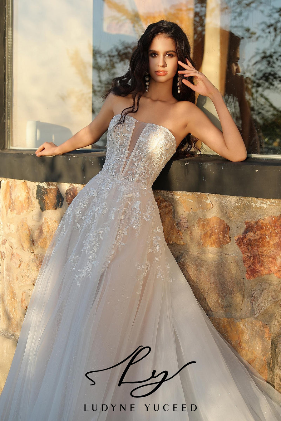 Stylish Plunging V Bridal Gown With Slit