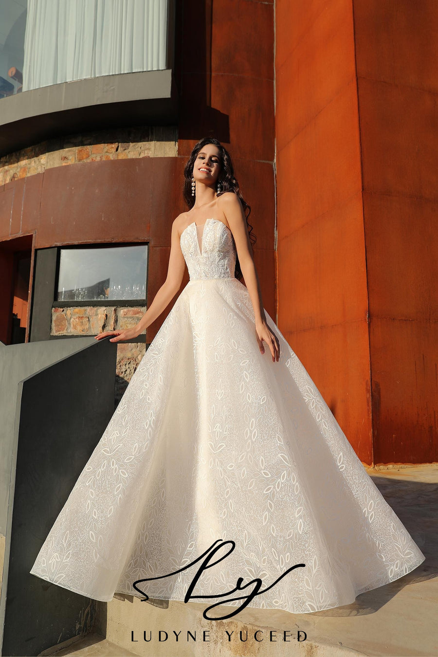 Glamorous Plunging Pointed Neckline A-Line Wedding Dress