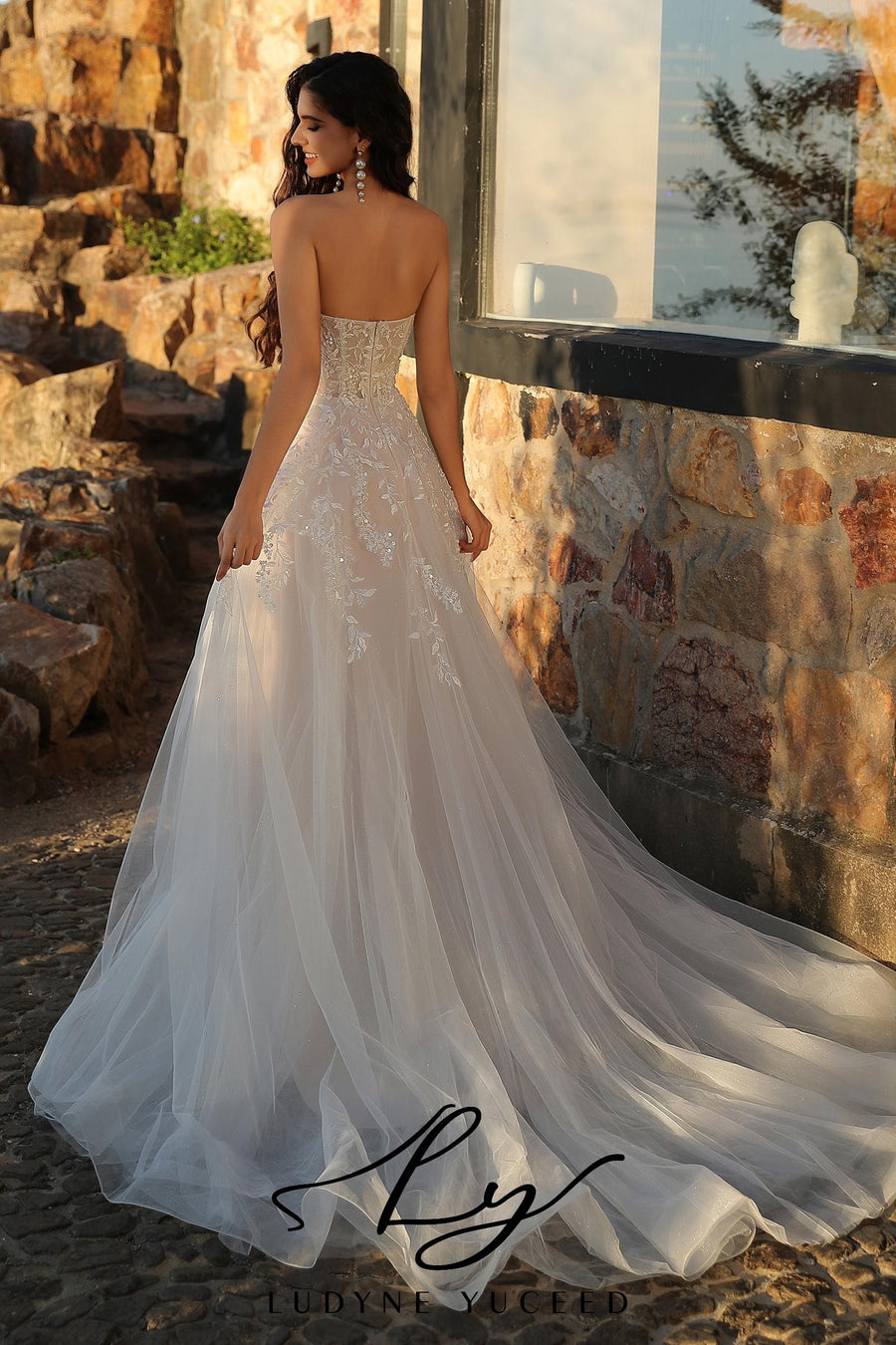 Stylish Plunging V Bridal Gown With Slit