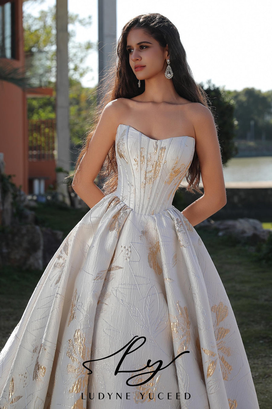 Luxurious Strapless Scoop Neckline Ball Gown In Jacquard Satin