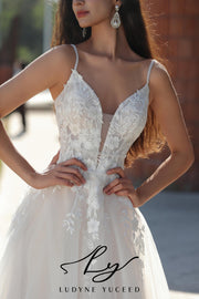 Alluring Spaghetti Strap Intricate Floral Lace Wedding Gown