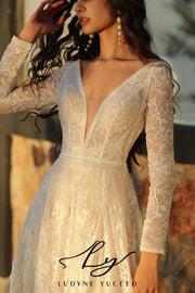 In Stock|Boho A-Line V Neckline Long Sleeve Wedding Dress