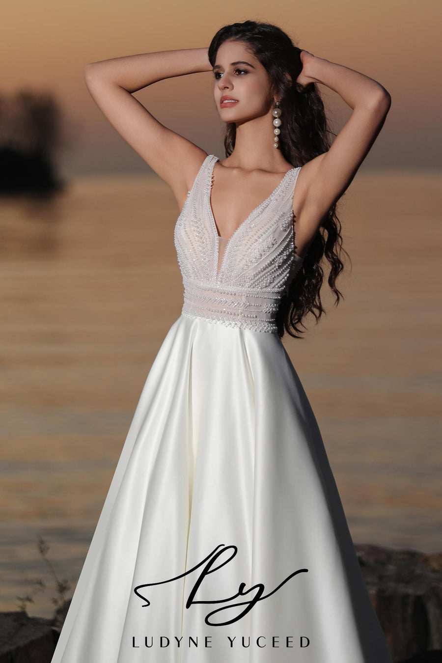 Smooth Satin A-line Bridal Dress In Shiny Pearl