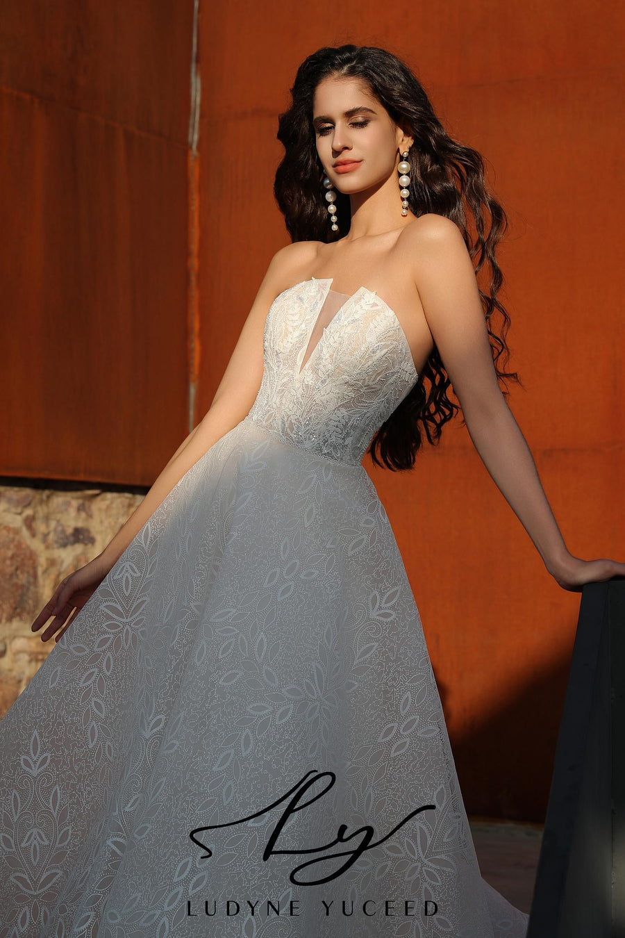 Glamorous Plunging Pointed Neckline A-Line Wedding Dress